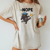 No Kings in America Tee – Black Cat Parody Shirt – Liberty & Humor Graphic Top