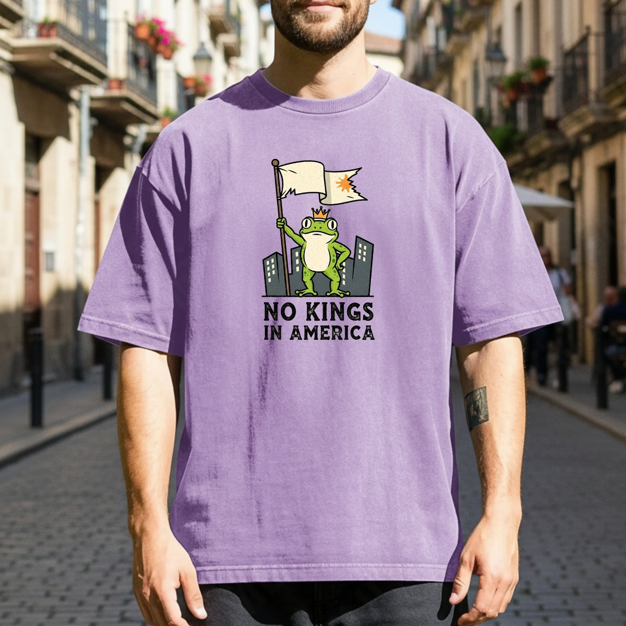 No Kings in America Frog T-Shirt – Rebellious Cartoon Graphic Tee – Funny Freedom Design