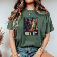 Resist Portland Frog Shirt – Funny Rebel Graphic Tee – No Kings Freedom Design