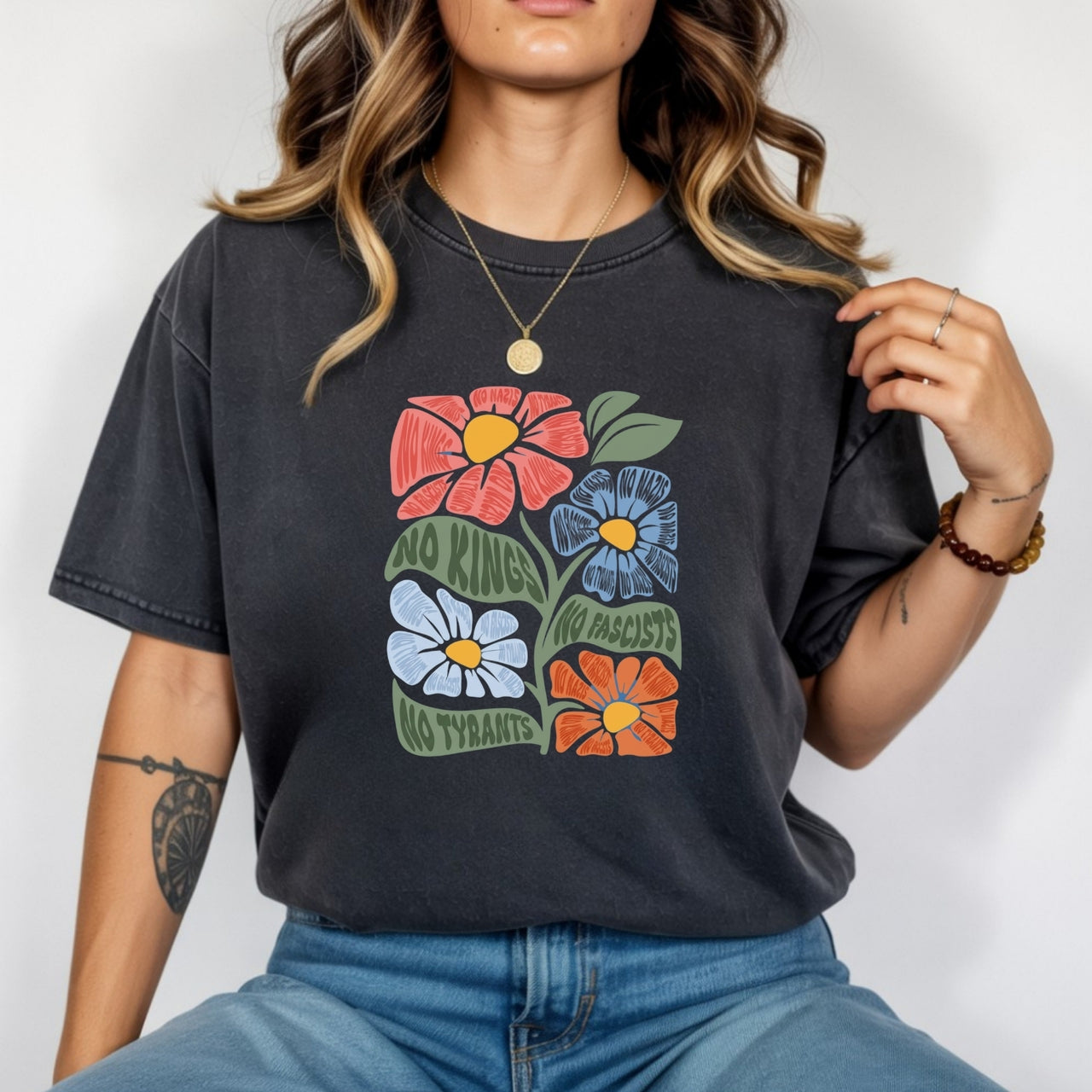 No Kings No Tyrants T-Shirt - Patriotic Democracy Graphic Tee – Independence Statement Top