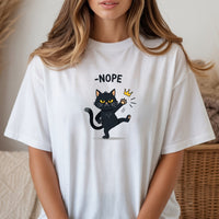 No Kings in America Black Cat T-Shirt – Funny Patriotic Meme Tee – Independence Graphic Top