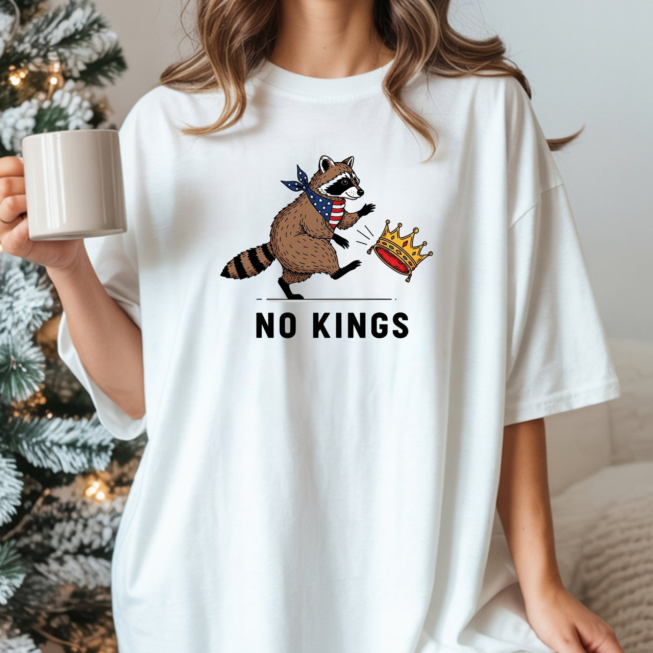 No Kings Raccoon Graphic T-Shirt - Freedom and Independence Shirt – Funny Parody Top