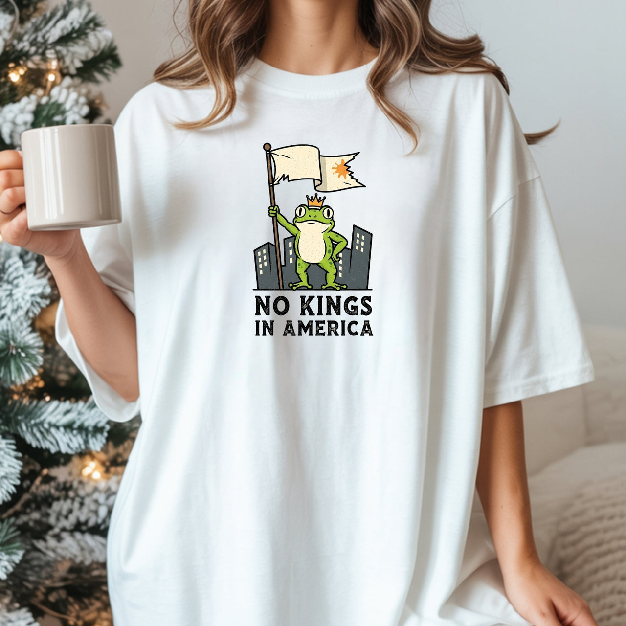 No Kings in America Frog T-Shirt – Rebellious Cartoon Graphic Tee – Funny Freedom Design