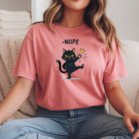 No Kings in America Black Cat T-Shirt – Funny Patriotic Meme Tee – Independence Graphic Top