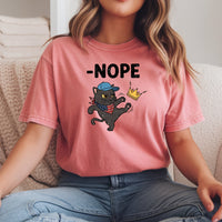 No Kings in America Tee – Black Cat Parody Shirt – Liberty & Humor Graphic Top