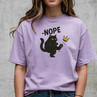 No Kings in America Black Cat Shirt – Funny Political Meme Tee – Satirical Graphic T-Shirt