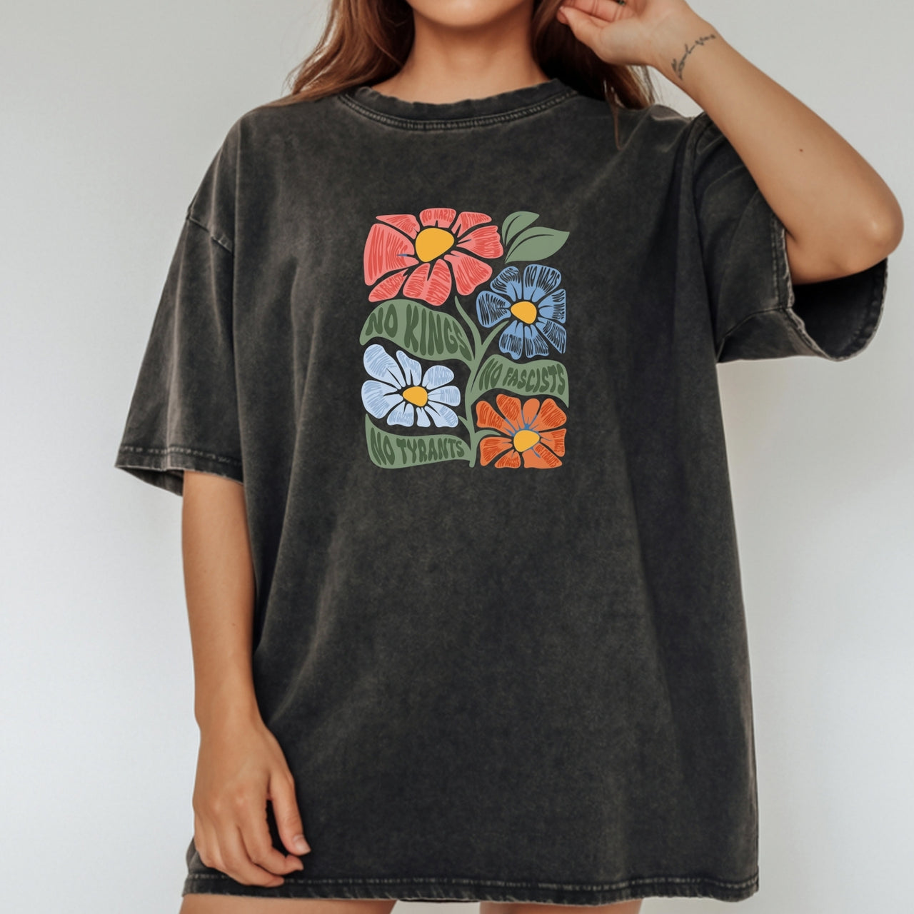 No Kings No Tyrants T-Shirt - Patriotic Democracy Graphic Tee – Independence Statement Top