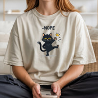 No Kings in America Black Cat T-Shirt – Funny Patriotic Meme Tee – Independence Graphic Top