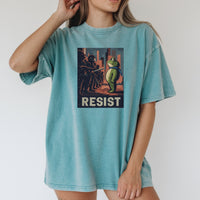 Resist Portland Frog Shirt – Funny Rebel Graphic Tee – No Kings Freedom Design