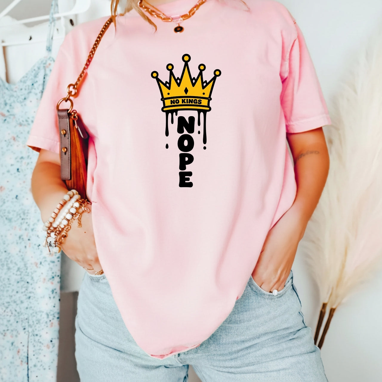 No Kings T-Shirt – Crown Graphic Tee, Patriotic Freedom Protest Design