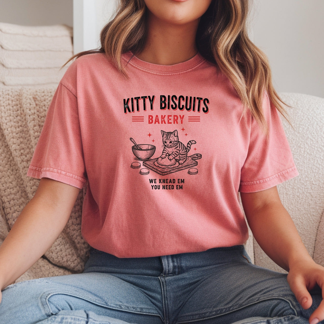 Funny Kitty Biscuits Bakery T-Shirt – We Knead Em, You Knead Em Cat Lover Tee