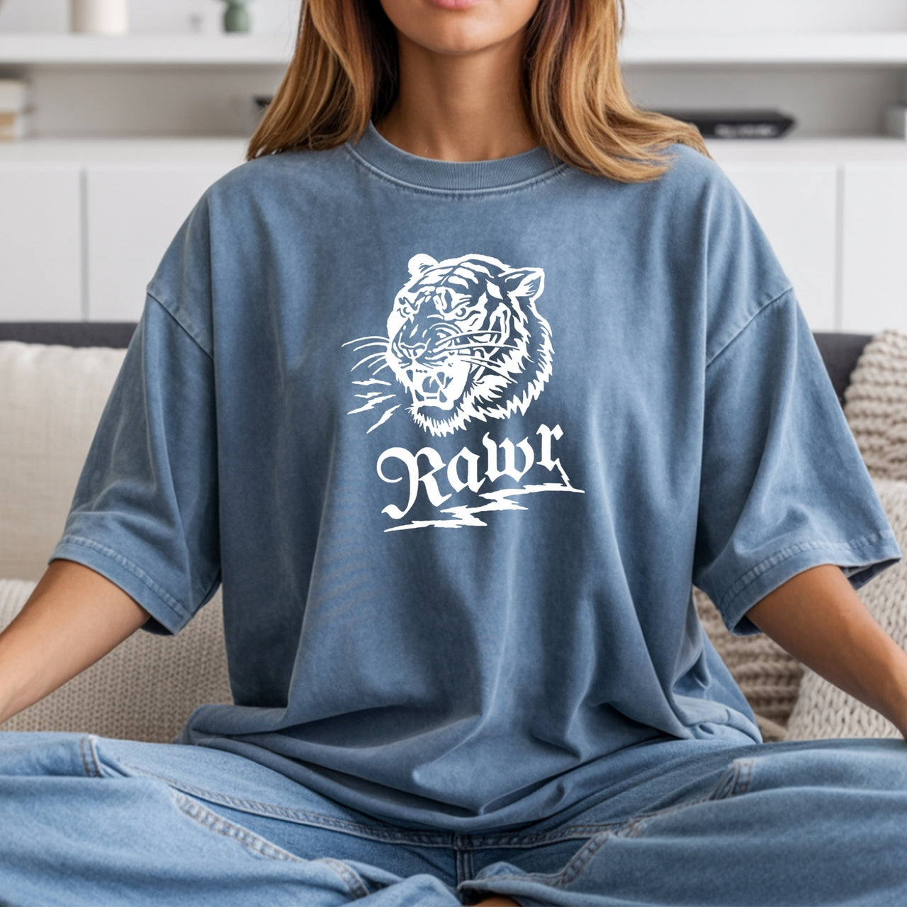Vintage Rawr Roaring Tiger T-Shirt - Retro 90s Grunge Wild Animal Graphic Tee