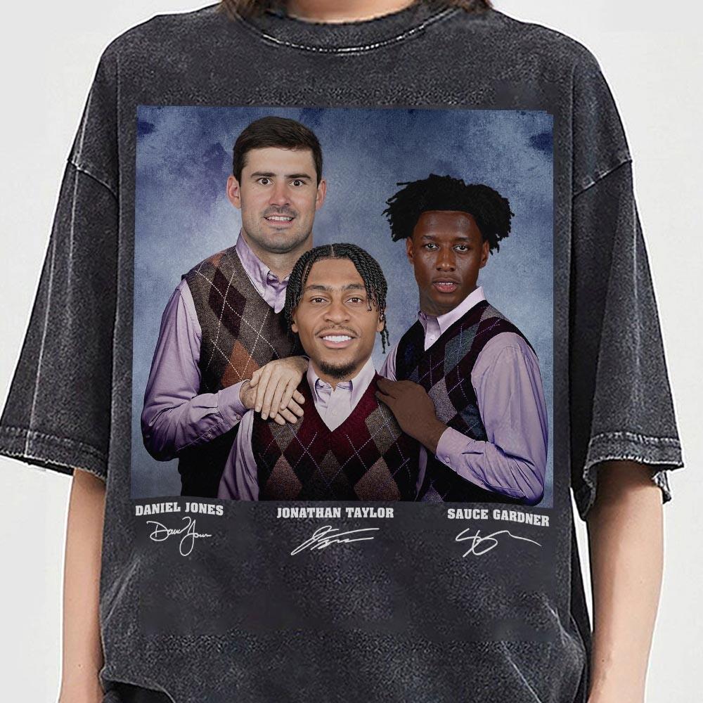 Daniel Jones Jonathan Taylor Sauce Gardner Vintage Football T-Shirt – New York Retro 90s Style Tee