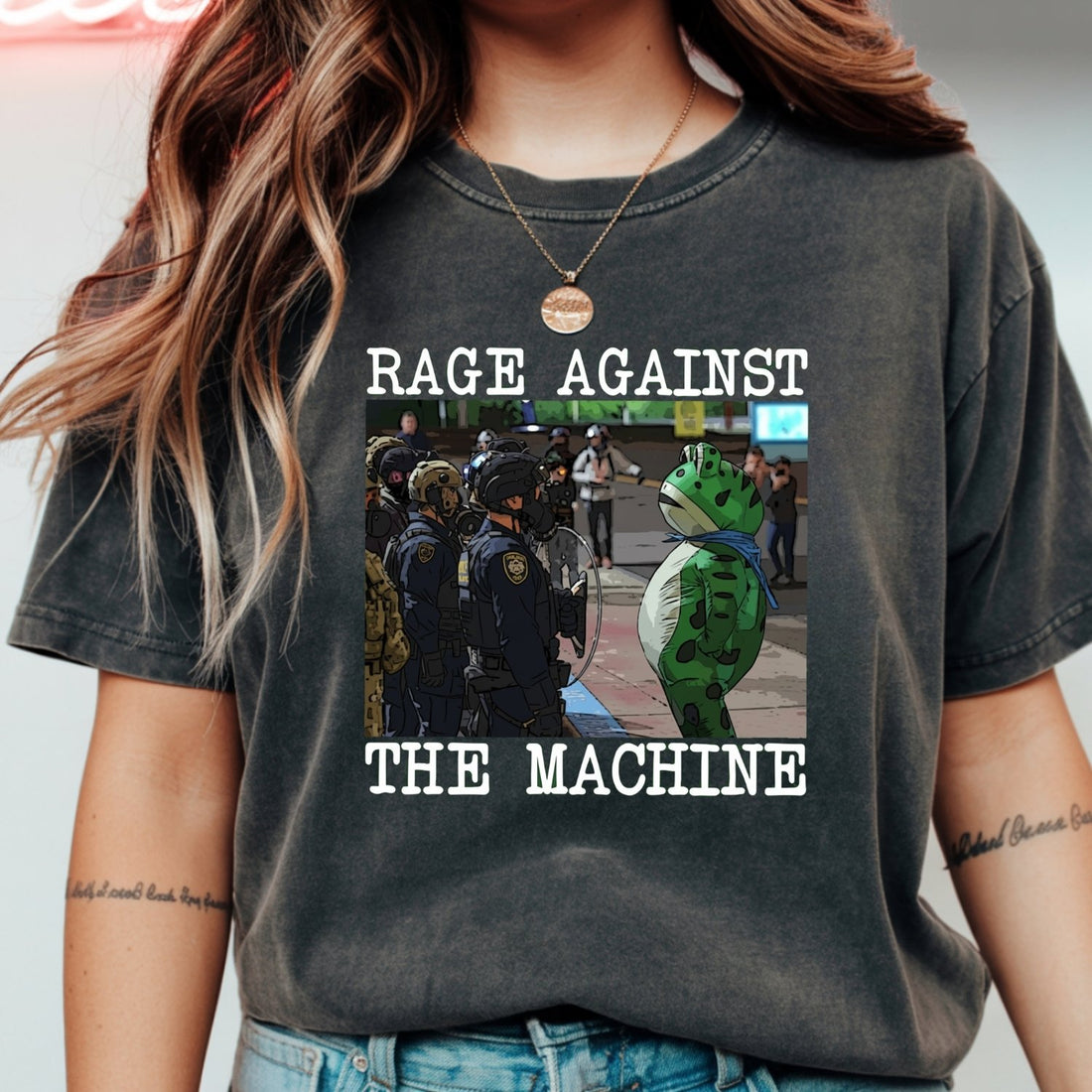 Portland Frog Protest Shirt – Vintage Activist-Inspired Graphic Tee