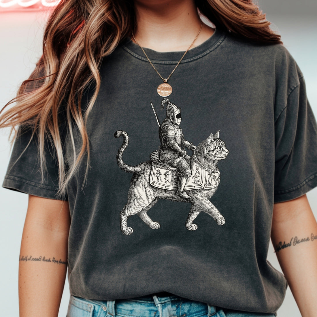 Retro Cat Knight Graphic T-Shirt – Vintage Medieval Tattoo Style – Dark Y2K Kitten Tee
