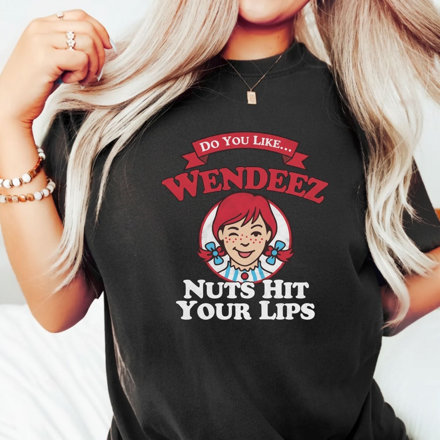 Wendeez Nuts Hit Your Lips Funny Retro Meme Shirt – Cheeky Humor Tee, Embarrassing Joke Gift for Adults