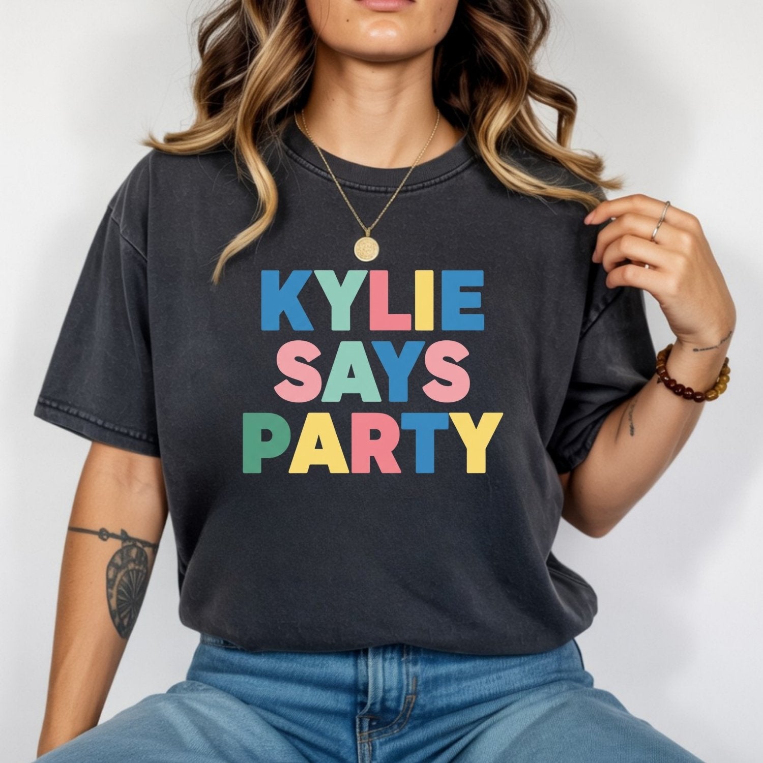 Kylie Says Party Shirt – Retro Disco Pop-Inspired Graphic Tee