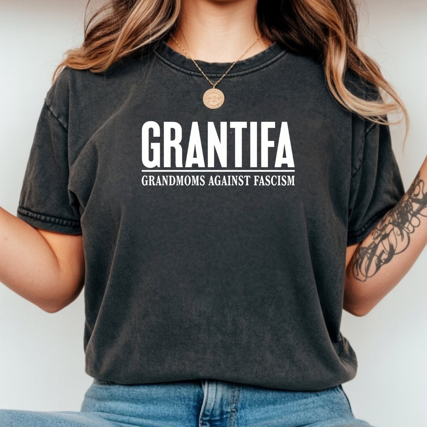 Grantifa Grandmoms T-Shirt – Funny Grandma Meme Graphic Tee