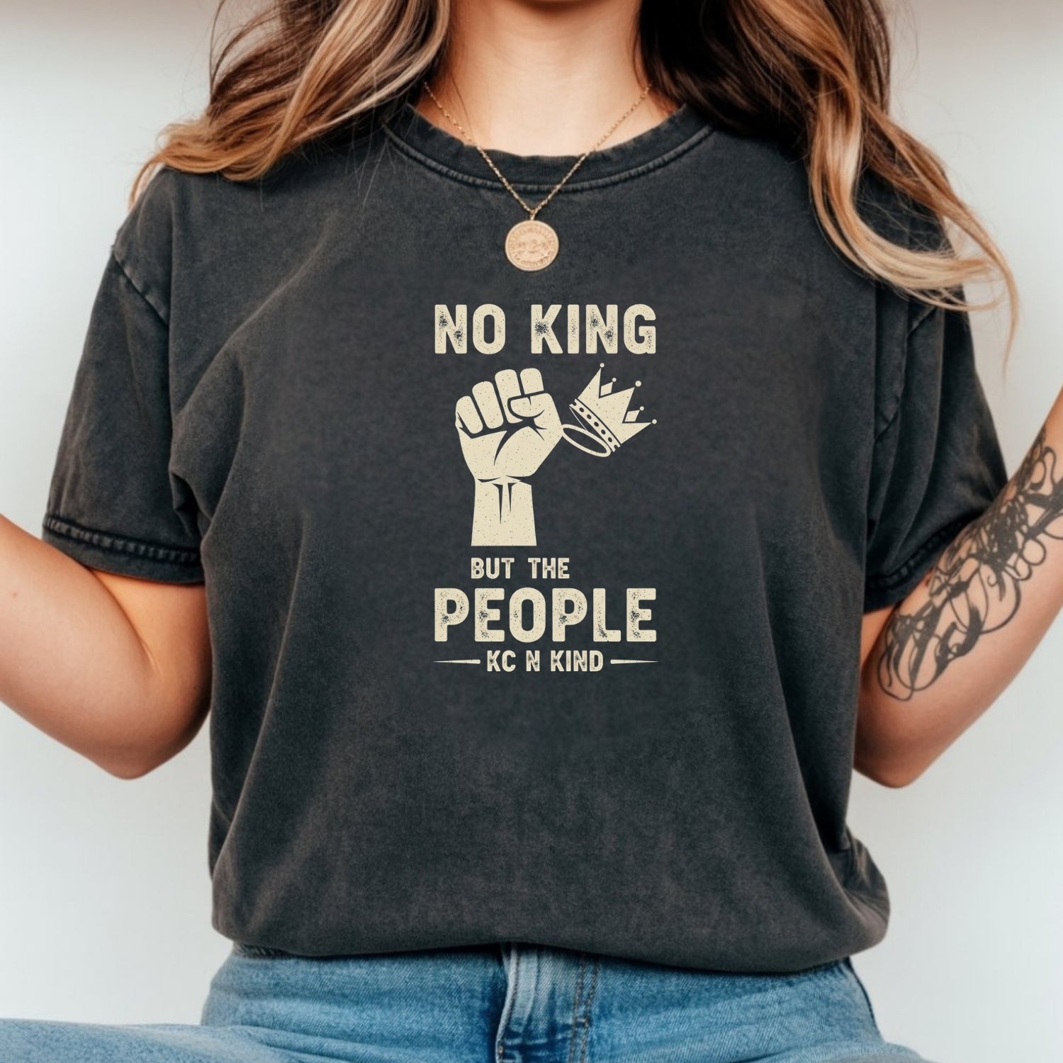 No Kings No Tyrants T-Shirt – Pro-Freedom Democracy Tee – Equality Graphic Shirt