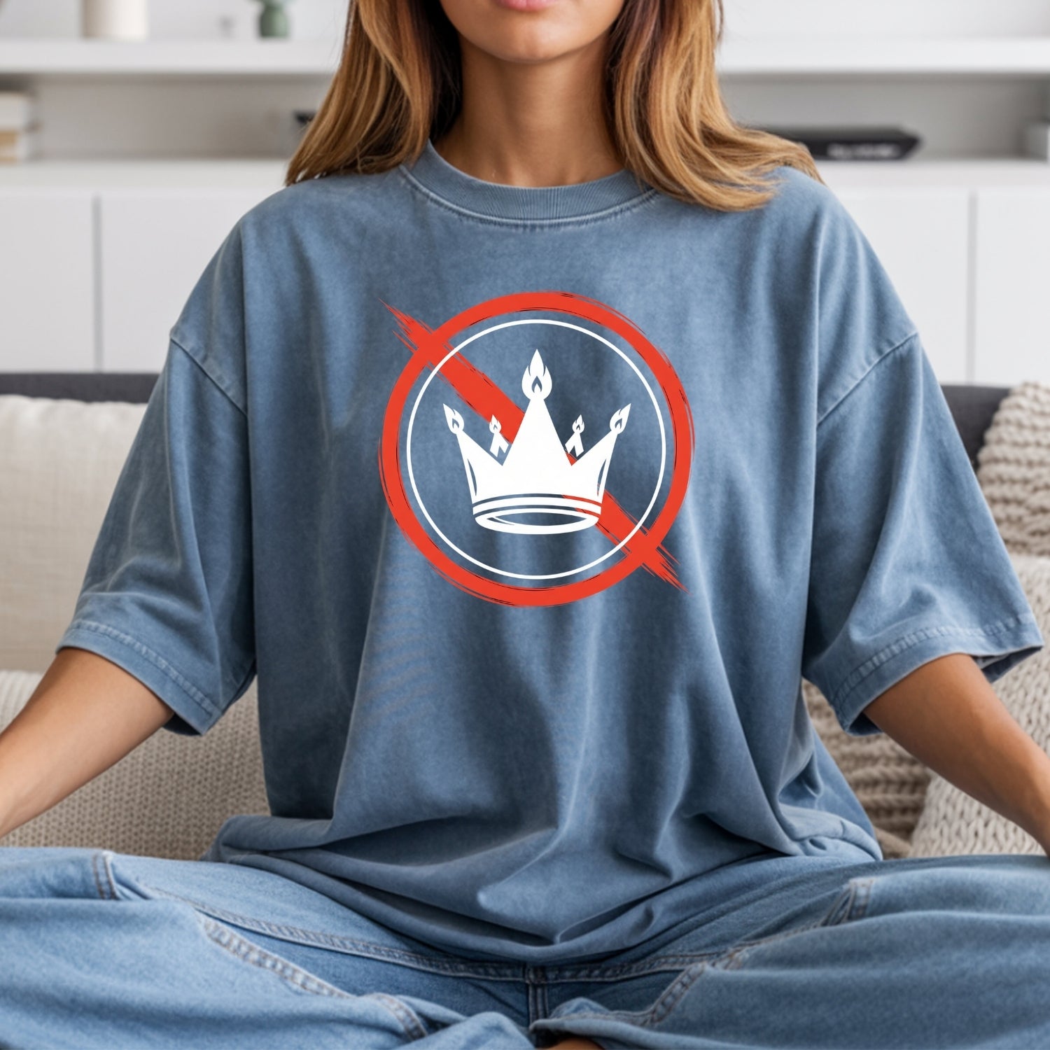 No Kings Statement T-Shirt – No Crown Symbol Shirt – Freedom & Equality Graphic Top