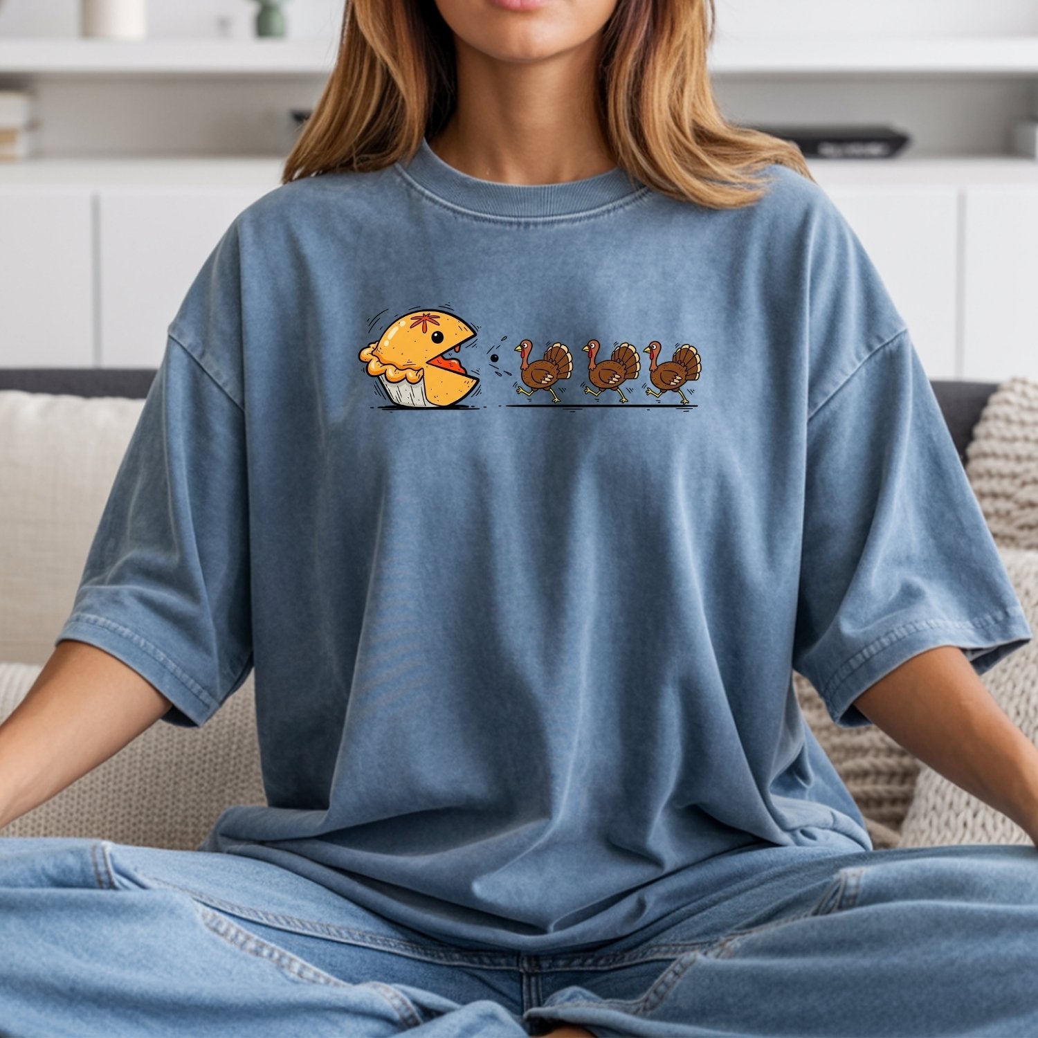 Funny Thanksgiving Shirt – Retro Pumpkin Pie Chasing Turkey Tee