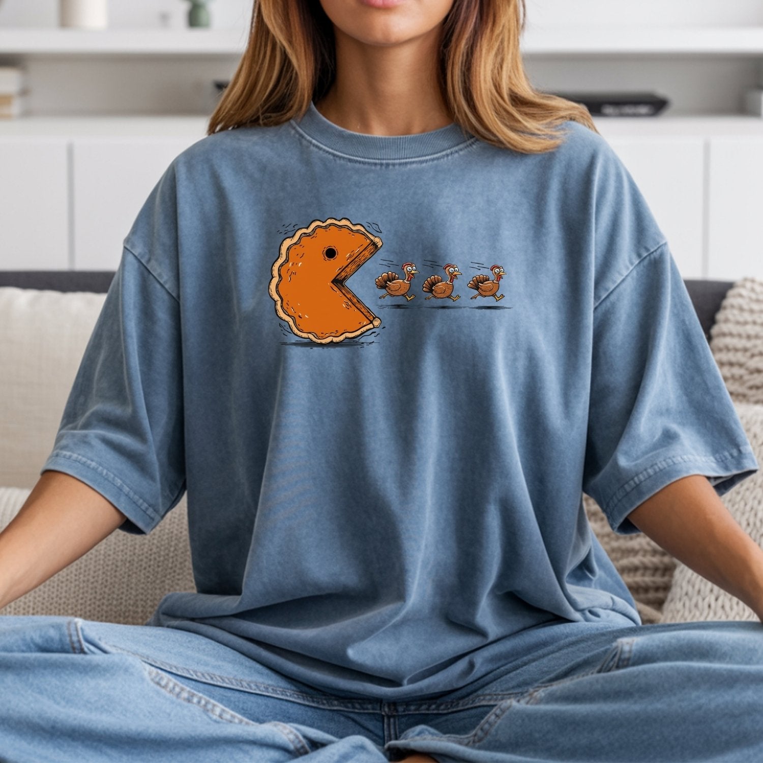 Retro Thanksgiving Pumpkin Pie Chasing Turkey Shirt – Funny Fall Vibes Tee
