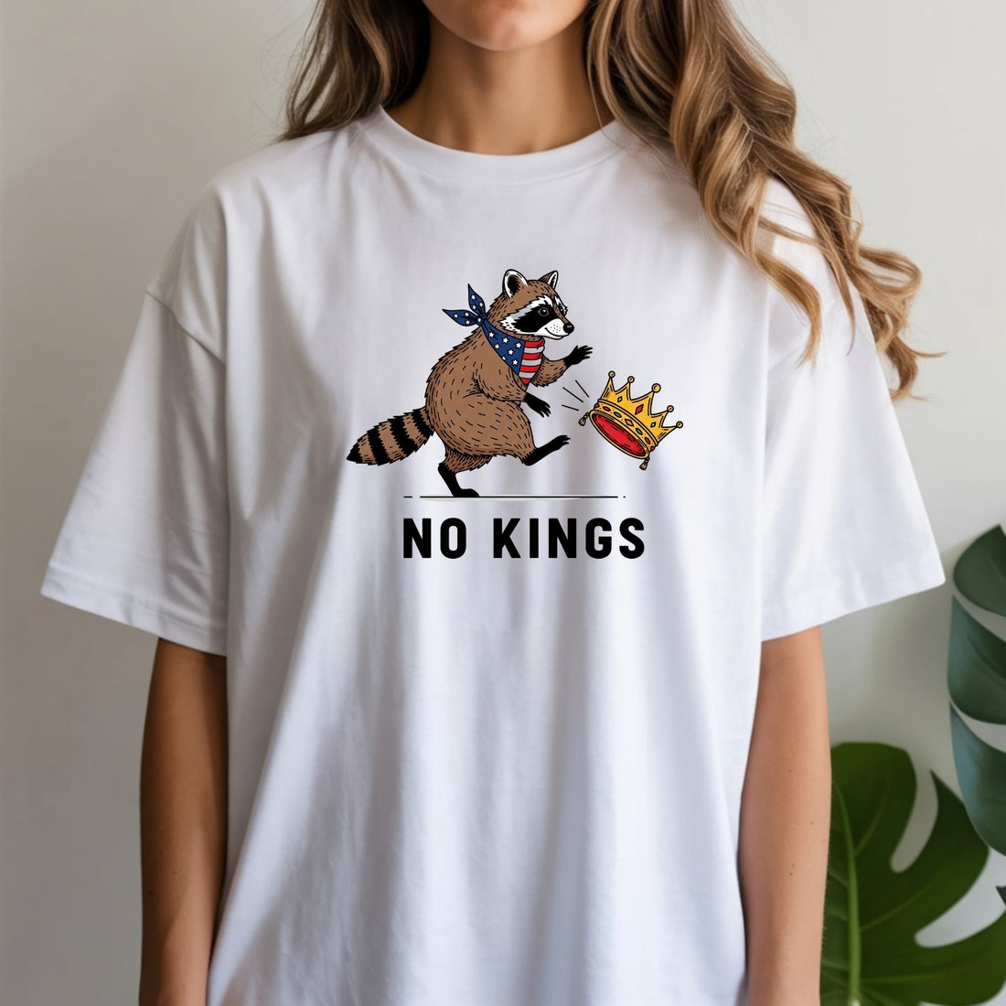 No Kings Raccoon Graphic T-Shirt - Freedom and Independence Shirt – Funny Parody Top