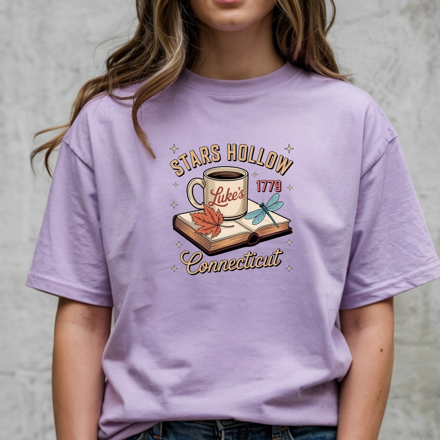 Retro Coffee Shop Tee – Stars Hollow Connecticut 1779 T-Shirt – Vintage Cafe Design