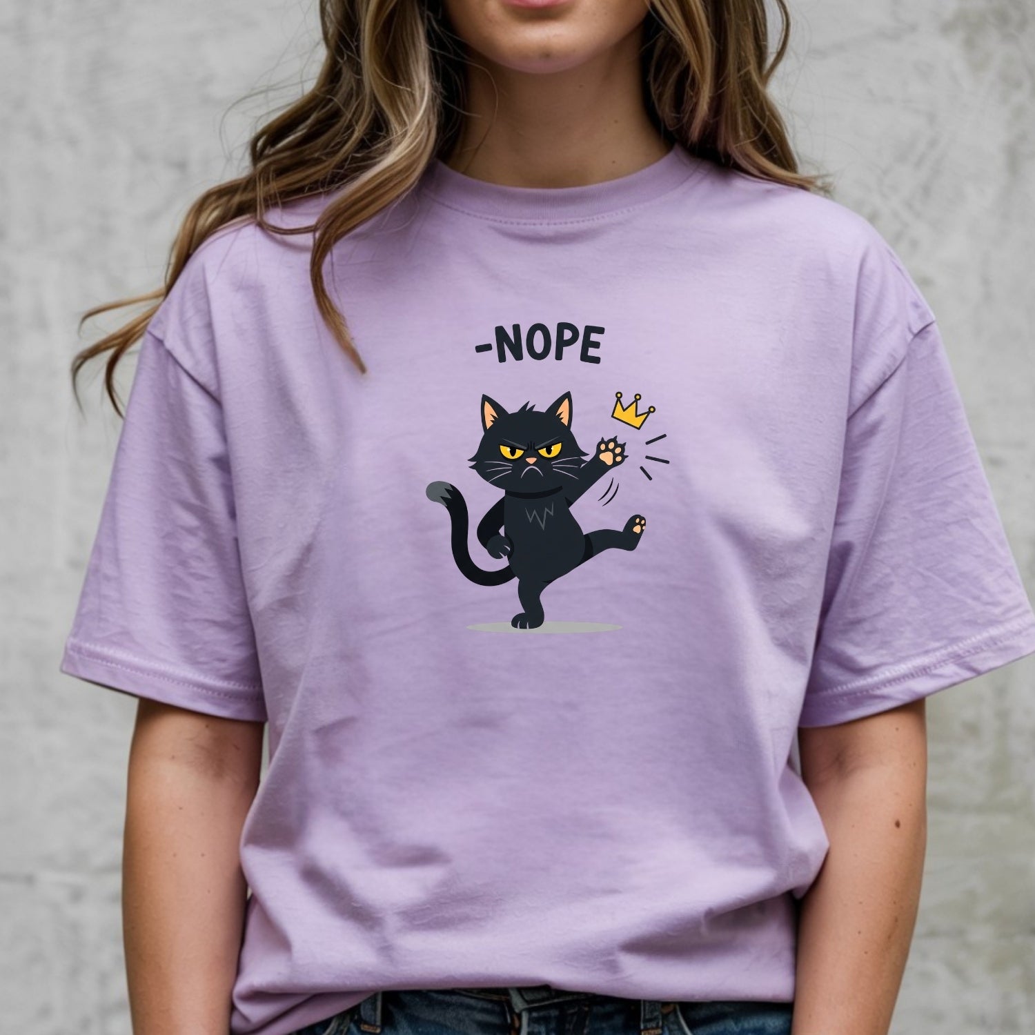 No Kings in America Black Cat T-Shirt – Funny Patriotic Meme Tee – Independence Graphic Top