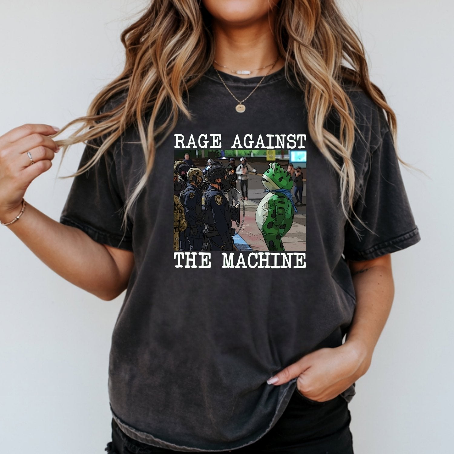 Portland Frog Protest Shirt – Vintage Activist-Inspired Graphic Tee