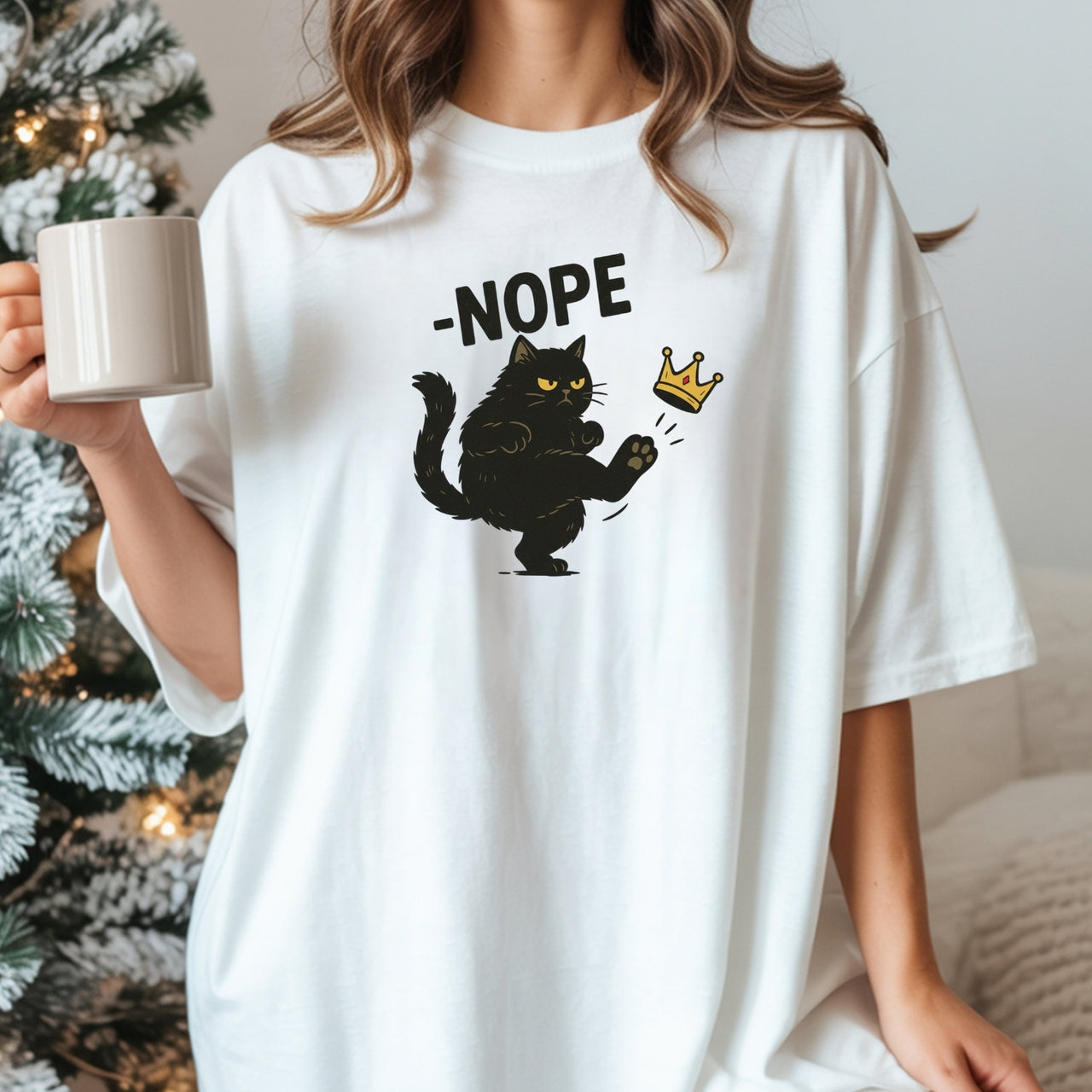 No Kings in America Black Cat Shirt – Funny Political Meme Tee – Satirical Graphic T-Shirt