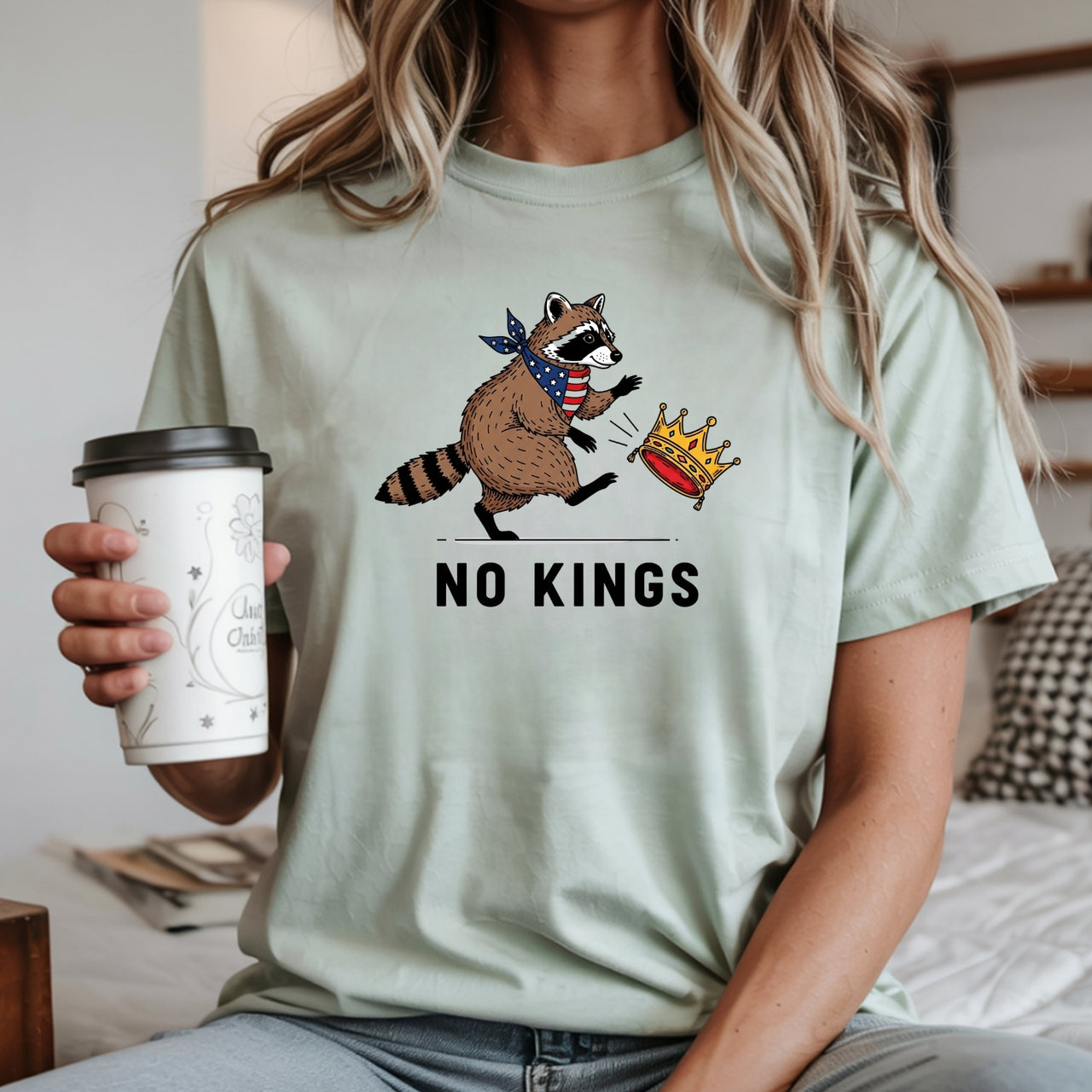 No Kings Raccoon Graphic T-Shirt - Freedom and Independence Shirt – Funny Parody Top