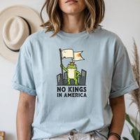 No Kings in America Frog T-Shirt – Rebellious Cartoon Graphic Tee – Funny Freedom Design