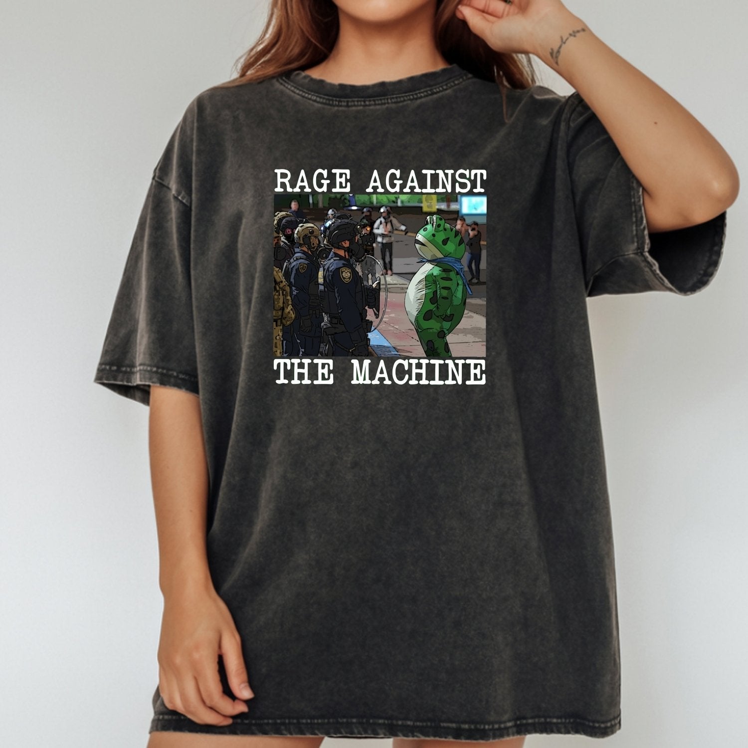 Portland Frog Protest Shirt – Vintage Activist-Inspired Graphic Tee