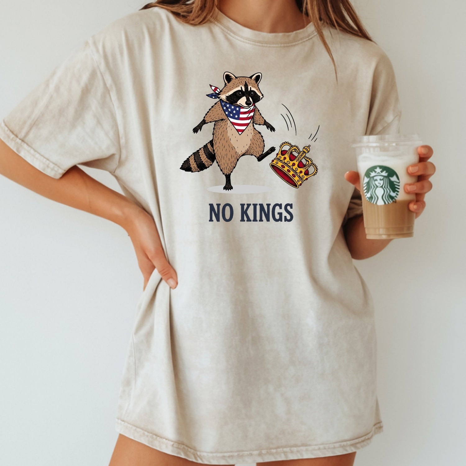 No Kings Raccoon T-Shirt – Funny American Rebel Tee – Patriotic Humor Graphic Top