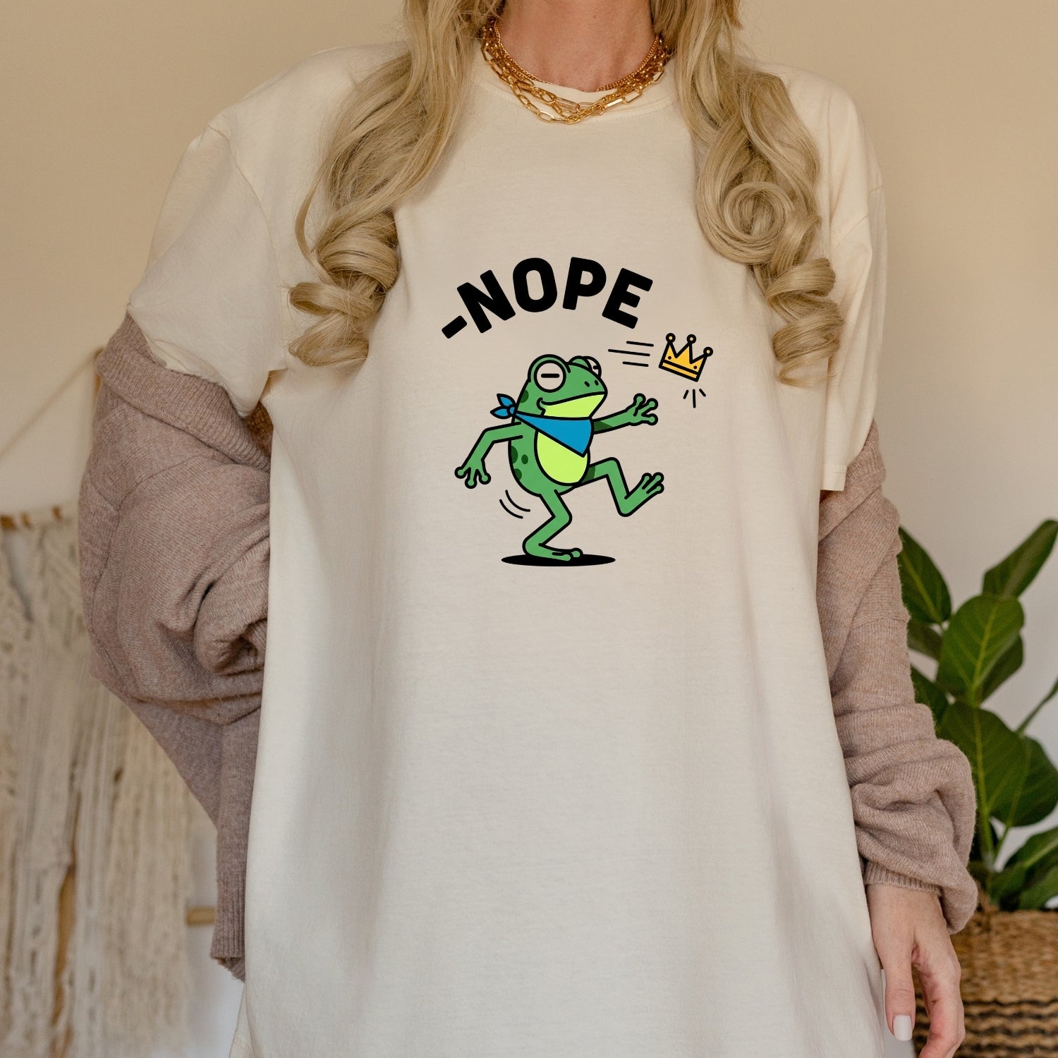 No Kings Streetwear T-Shirt – Frog Graphic Cotton Top for Men & Women