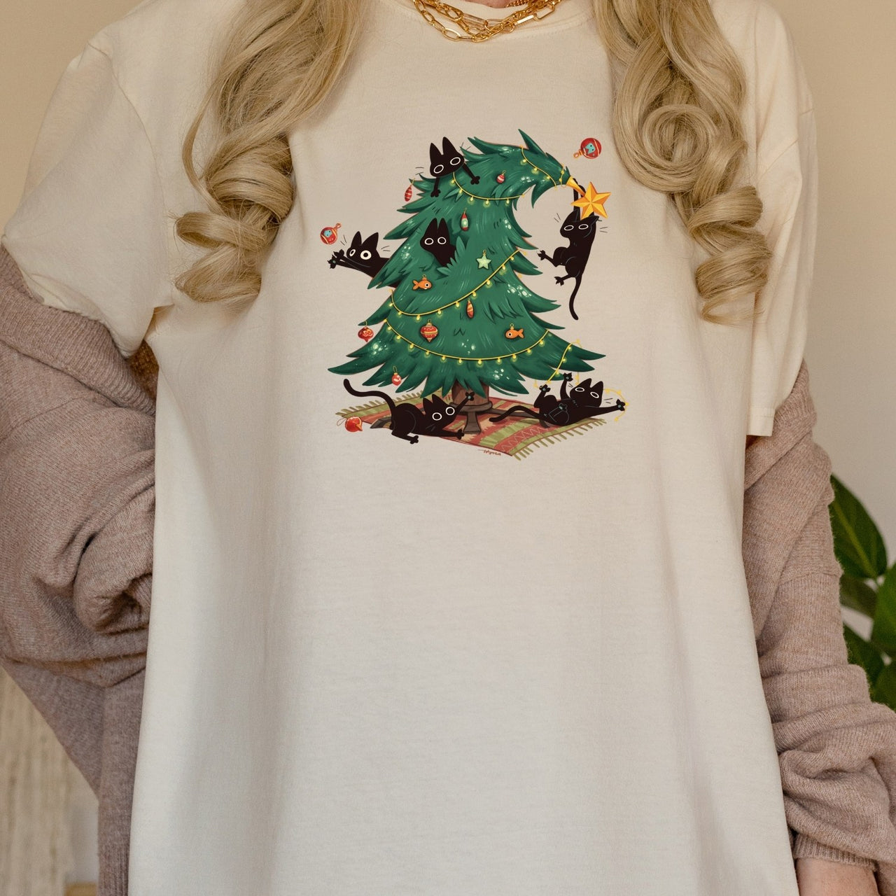 Christmas Tree and Cat Shirt – Cute Cat Lover Holiday Graphic Tee