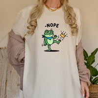 No King Sarcastic Frog Graphic Tee – Nope Crown Kick Unisex Top