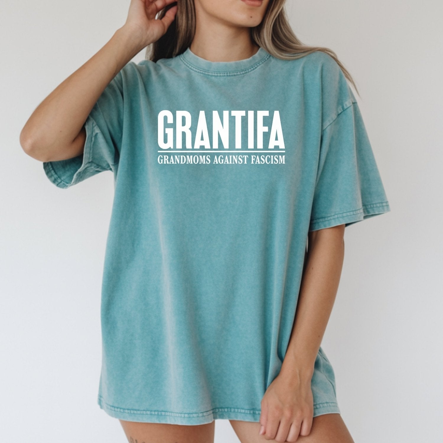 Grantifa Grandmoms T-Shirt – Funny Grandma Meme Graphic Tee