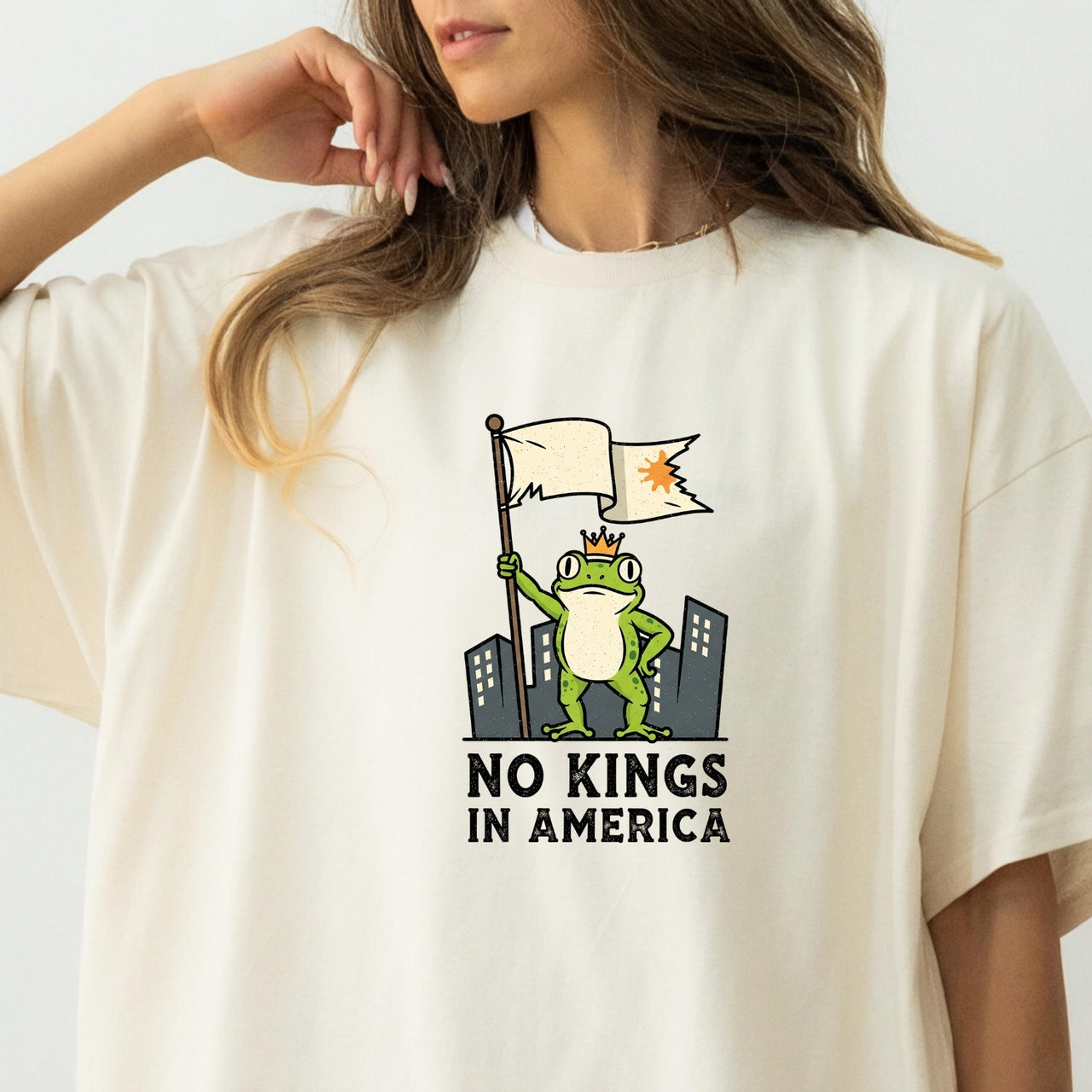 No Kings in America Frog T-Shirt – Rebellious Cartoon Graphic Tee – Funny Freedom Design