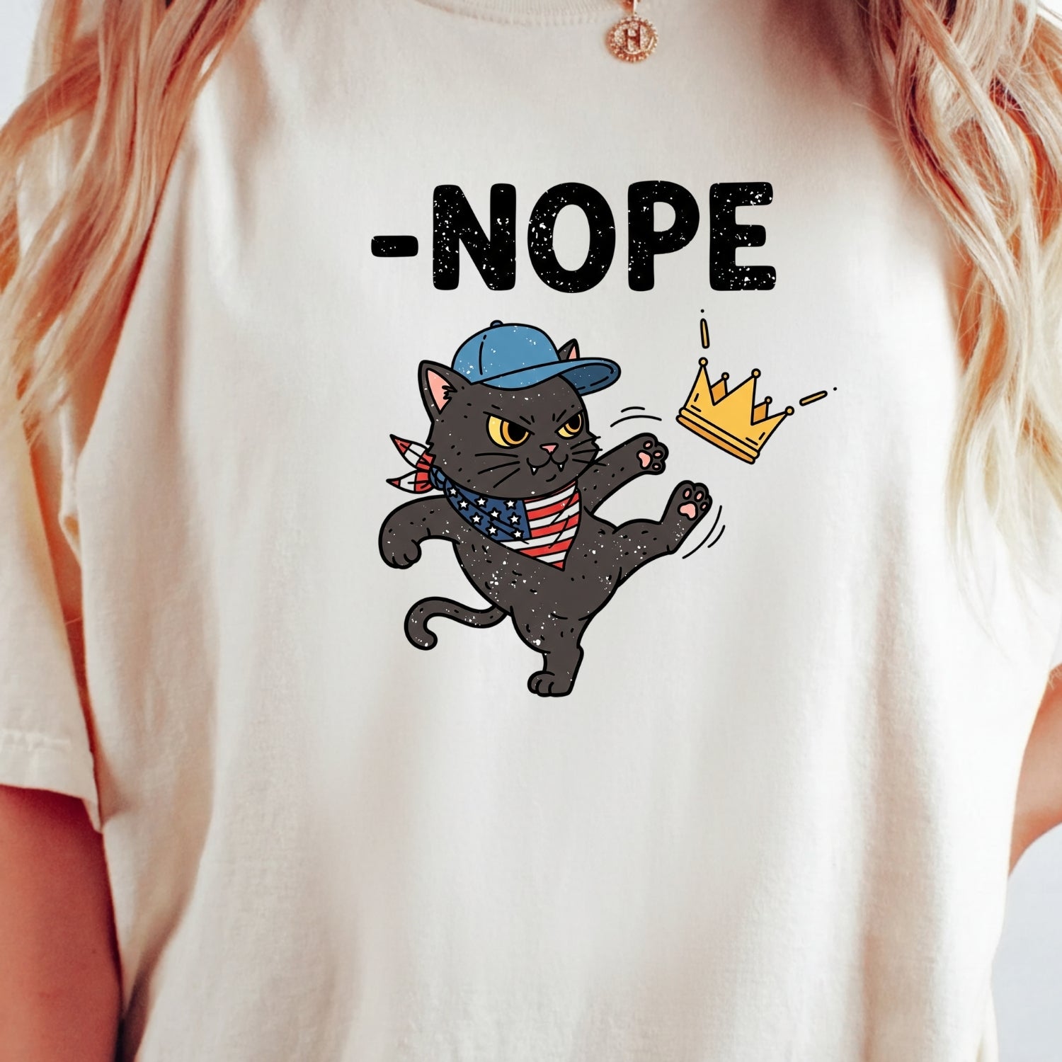 No Kings in America Tee – Black Cat Parody Shirt – Liberty & Humor Graphic Top