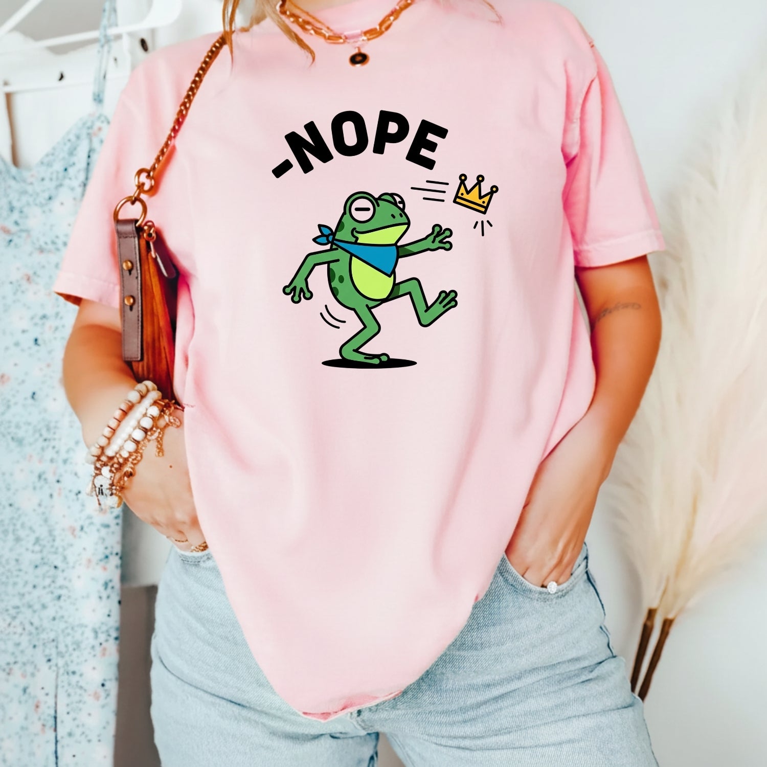 No Kings Streetwear T-Shirt – Frog Graphic Cotton Top for Men & Women