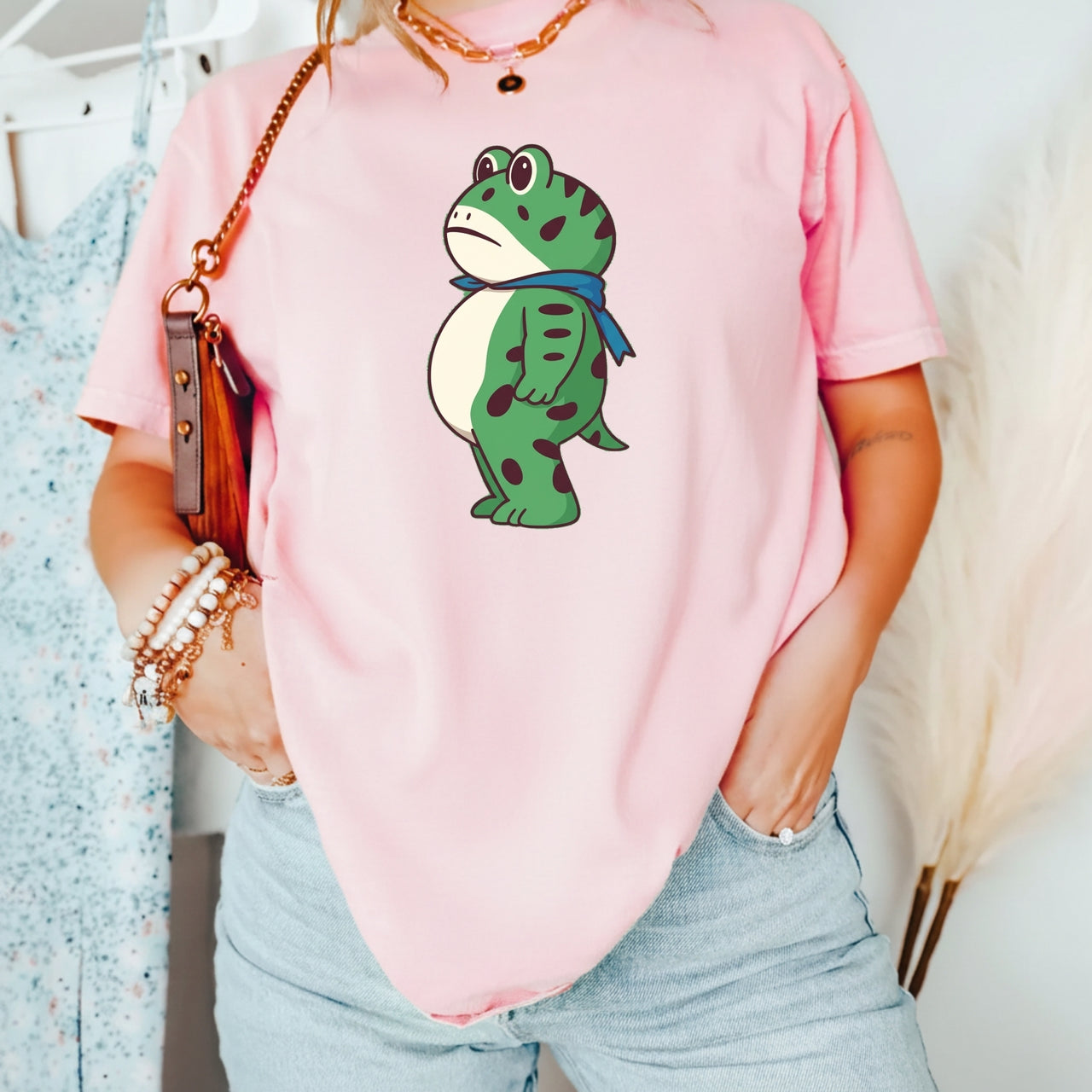 Portland Frog T-Shirt – Witty Protest-Style Vintage Shirt