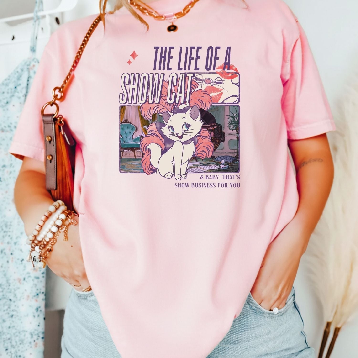Showgirl Cat Shirt - Vintage The Life of a Showcat Tee - Cute Retro Cat Graphic T-Shirt