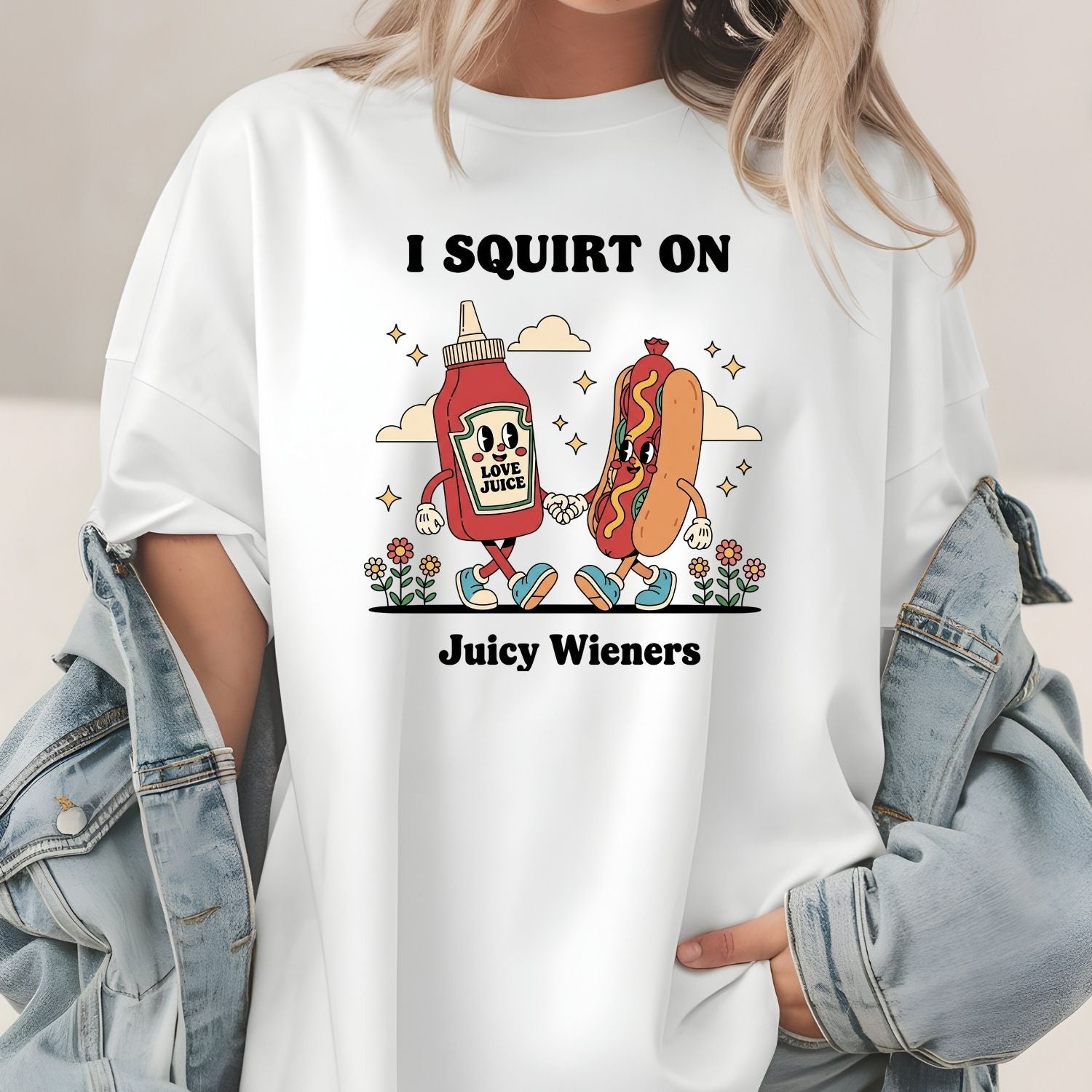 Retro Funny I Squirt On Juicy Wieners Hot Dog Tee - Raunchy Humor Shirt - Cute Food Meme T-Shirt