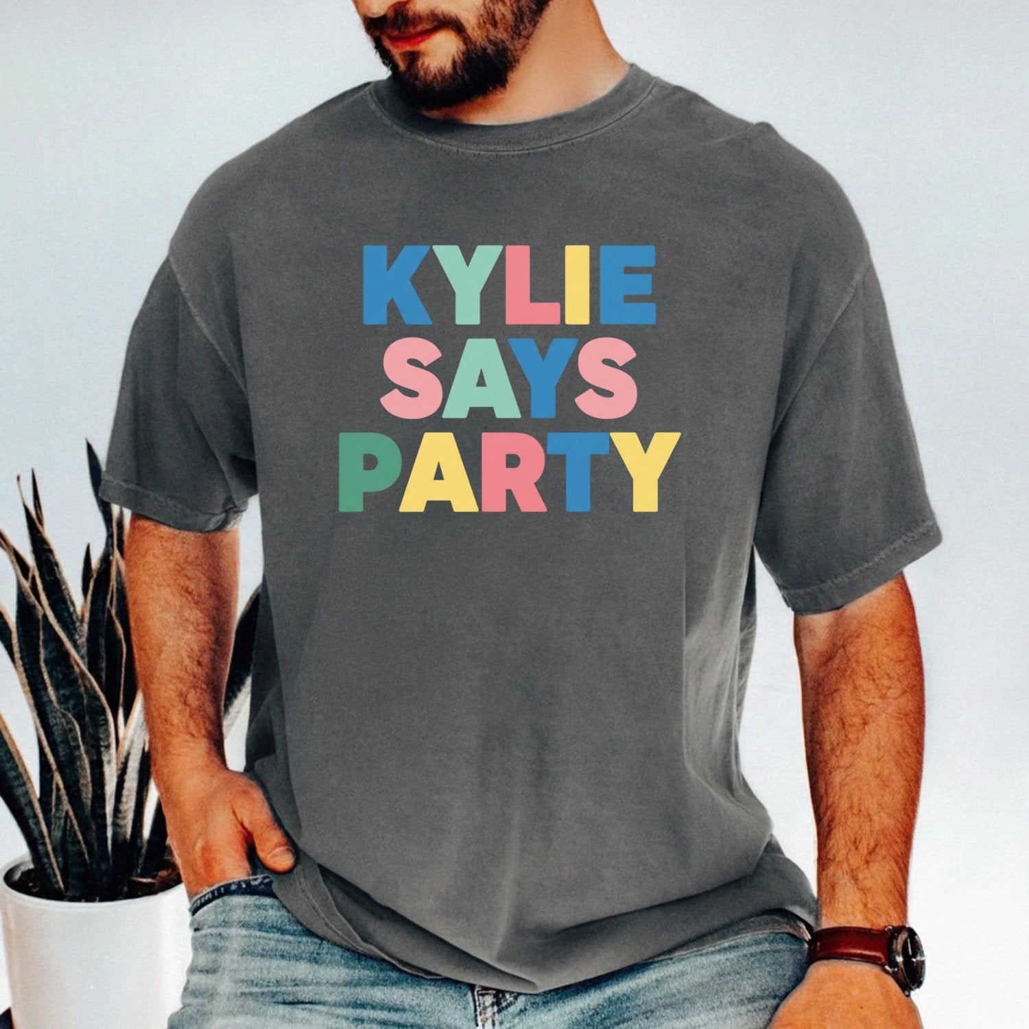 Kylie Says Party Shirt – Retro Disco Pop-Inspired Graphic Tee