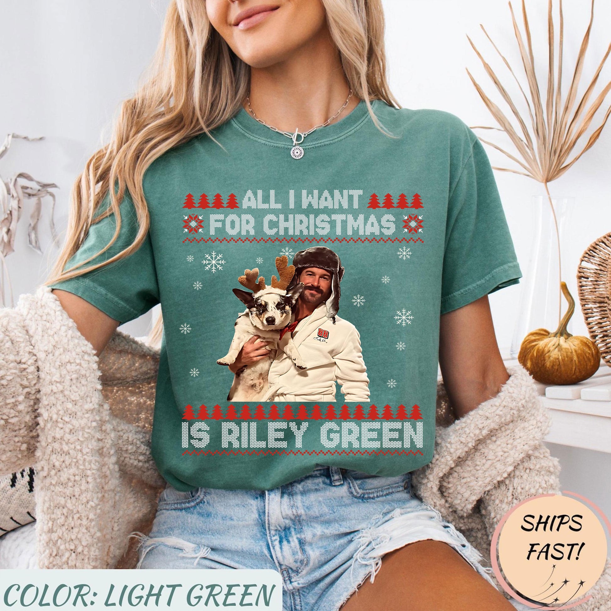 Riley Green All I Want For Christmas T-Shirt – Country Music Christmas Tee