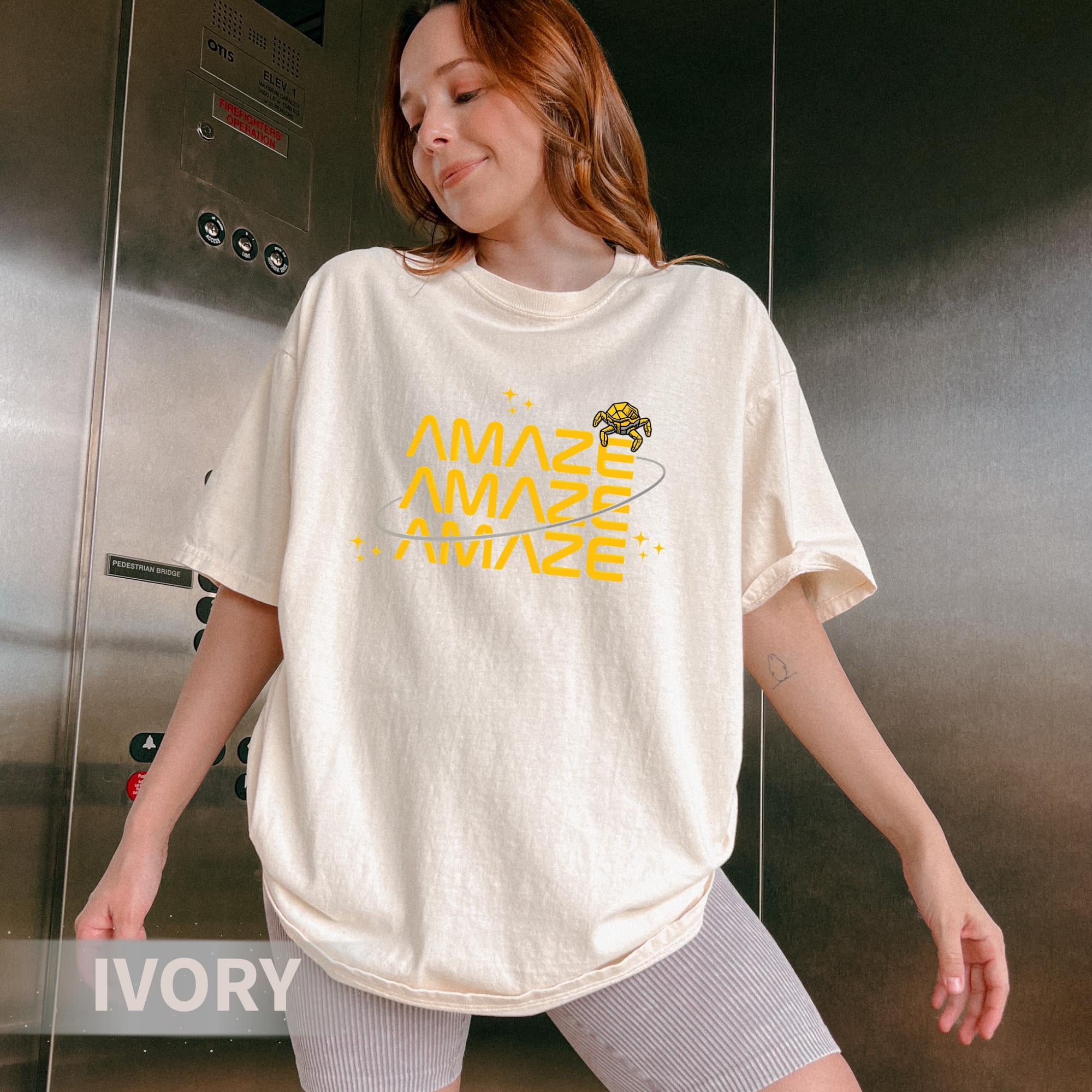 Amaze Amaze Amaze Graphic T-Shirt – Sci-Fi Reader Space Fan Gift Tee