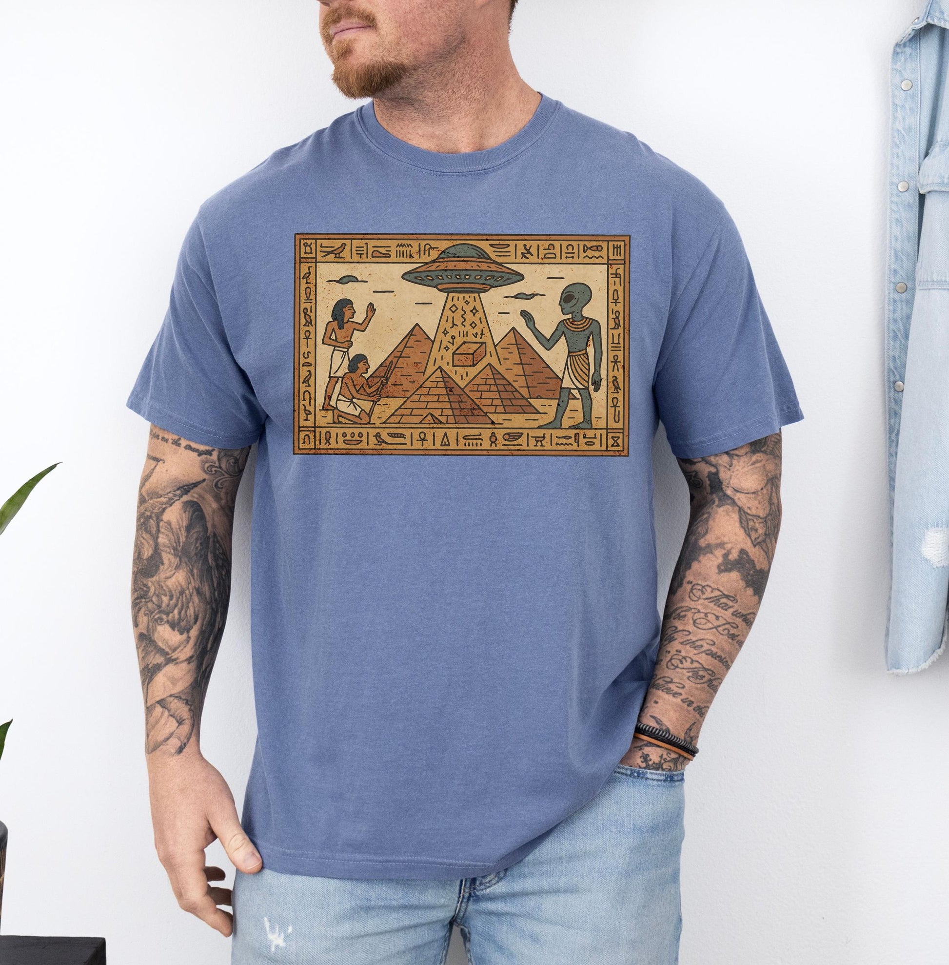 Ancient Astronaut UFO Pyramid Graphic T-Shirt – Vintage Alien Conspiracy Tee