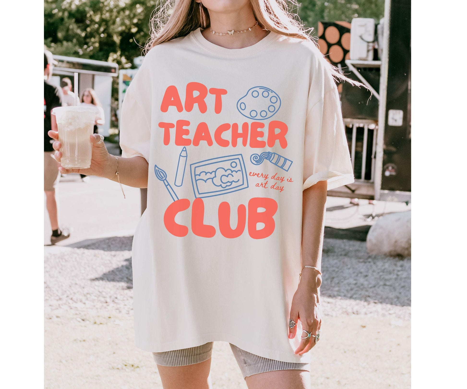 Art Teacher Club T-Shirt – Back to School Teacher Appreciation Gift Tee